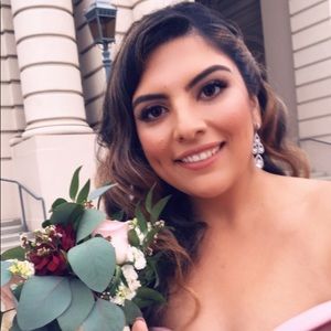 Meet your Posher, Liz!
